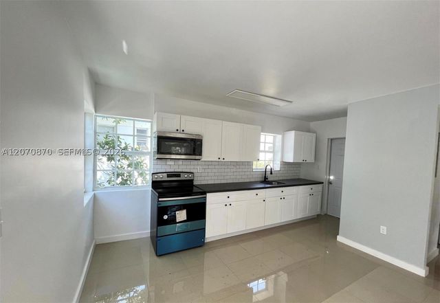 1945 Marseille Dr 1, Miami Beach, FL 33141