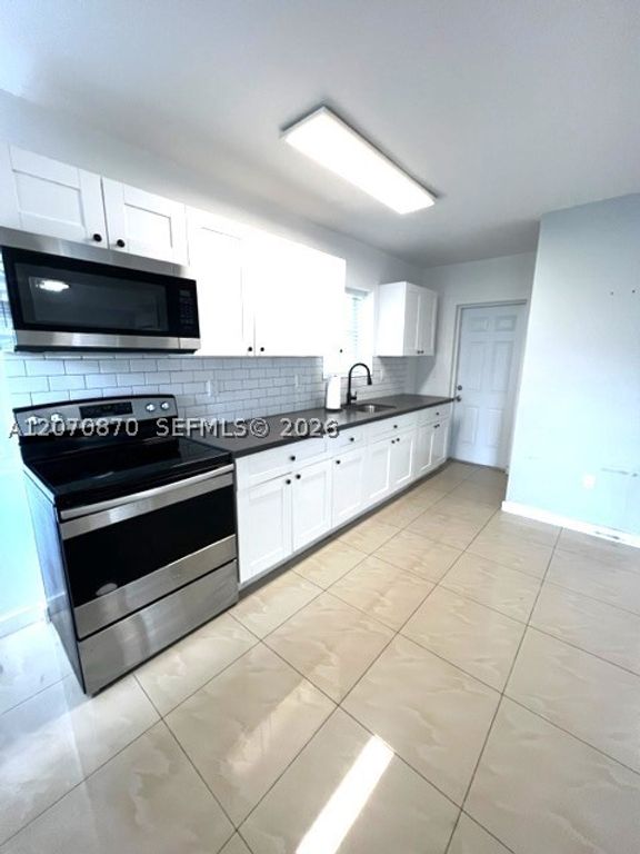 1945 Marseille Dr 1, Miami Beach, FL 33141