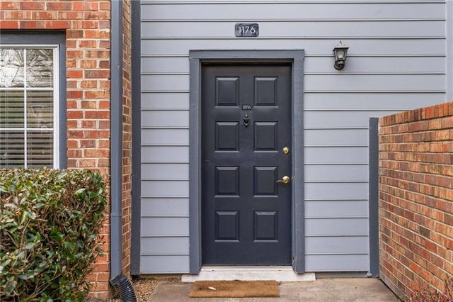 1176 Weatherstone Drive NE, Atlanta, GA 30324