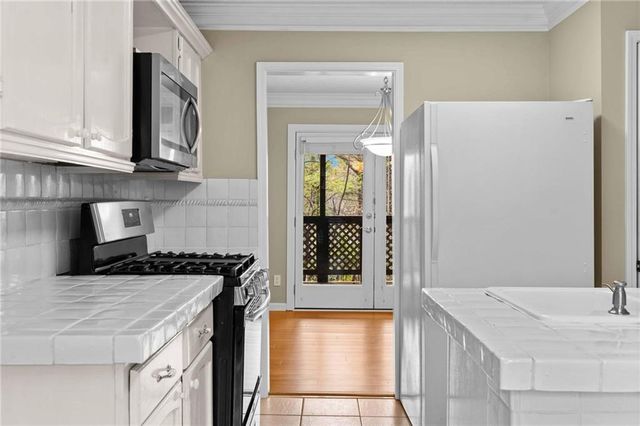 1176 Weatherstone Drive NE, Atlanta, GA 30324