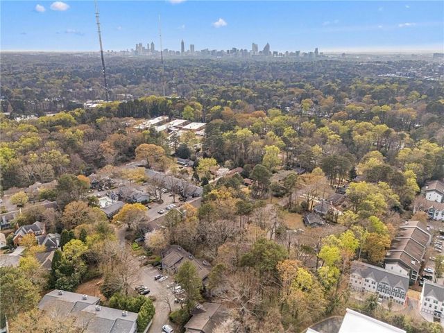 1176 Weatherstone Drive NE, Atlanta, GA 30324