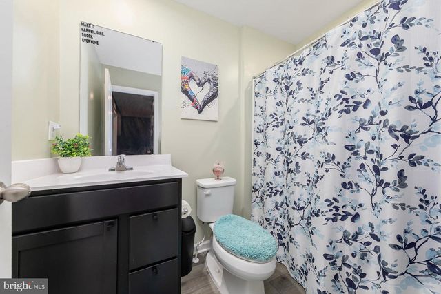 41 SOUTHWIND DR, Blackwood, NJ 08012