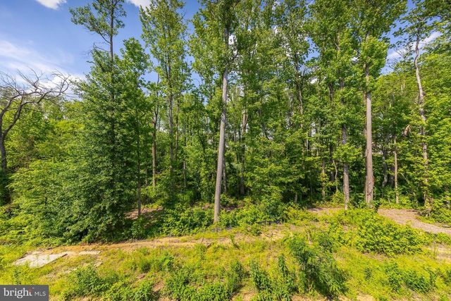 41 SOUTHWIND DR, Blackwood, NJ 08012
