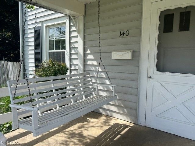 140 South Street NW, Navarre, OH 44662