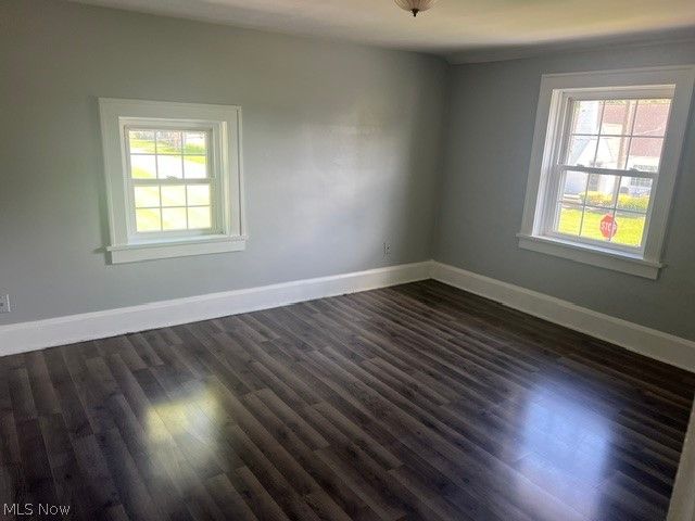 140 South Street NW, Navarre, OH 44662