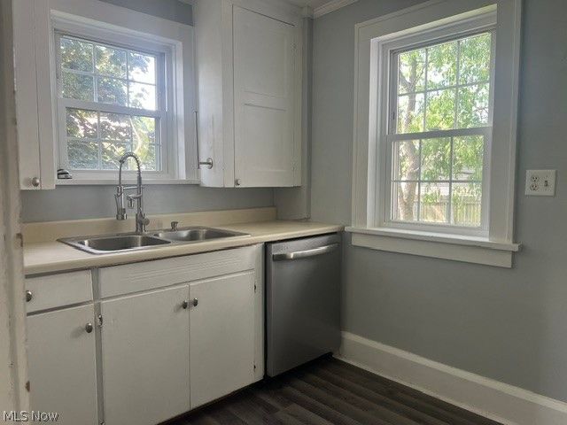 140 South Street NW, Navarre, OH 44662