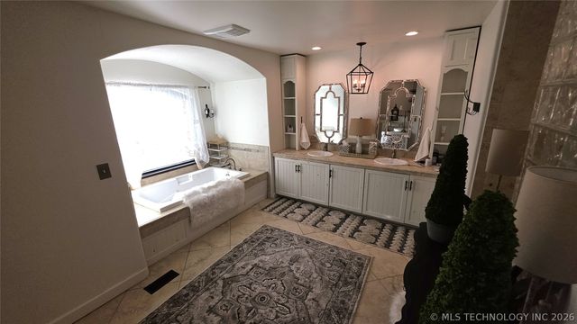 10501 S 129th East Avenue, Broken Arrow, OK 74011