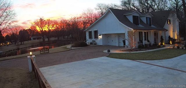 10501 S 129th East Avenue, Broken Arrow, OK 74011