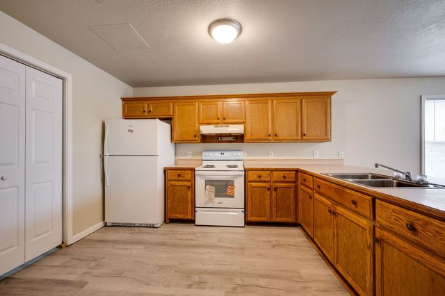103 Parker Avenue, Waverly, TN 37185