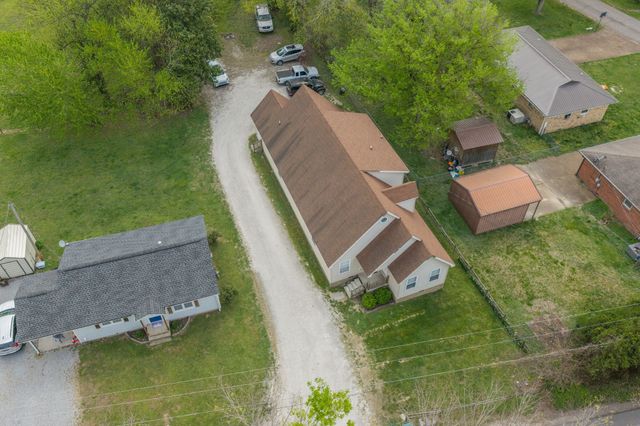 103 Parker Avenue, Waverly, TN 37185
