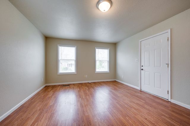 103 Parker Avenue, Waverly, TN 37185