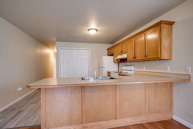 103 Parker Avenue, Waverly, TN 37185