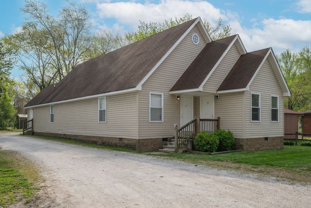 103 Parker Avenue, Waverly, TN 37185