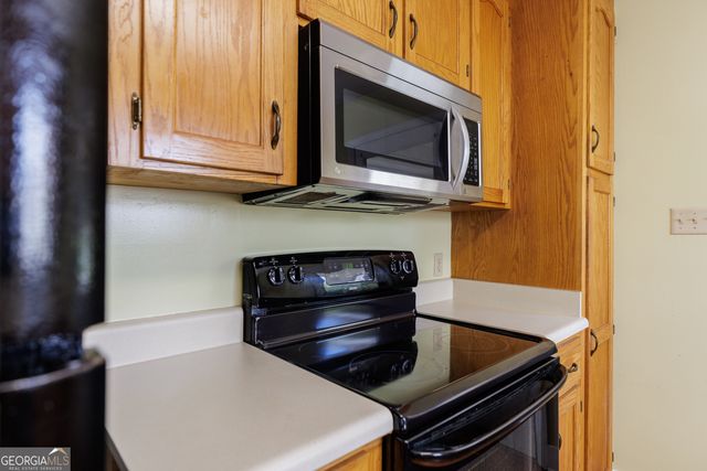 2303 S Sherwood Drive, Valdosta, GA 31602