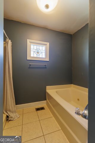 2303 S Sherwood Drive, Valdosta, GA 31602