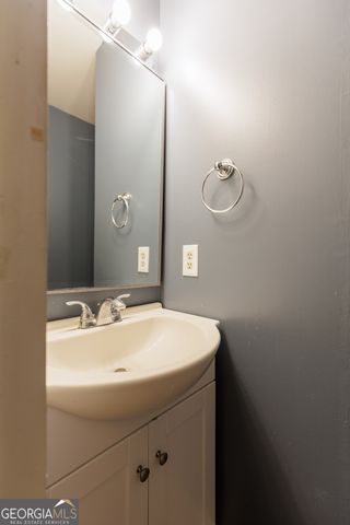 2303 S Sherwood Drive, Valdosta, GA 31602