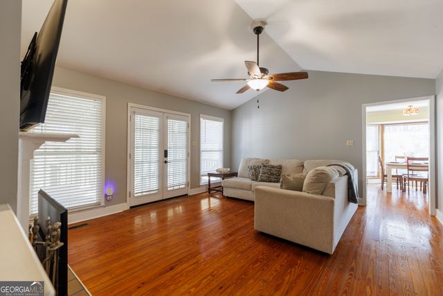 2303 S Sherwood Drive, Valdosta, GA 31602