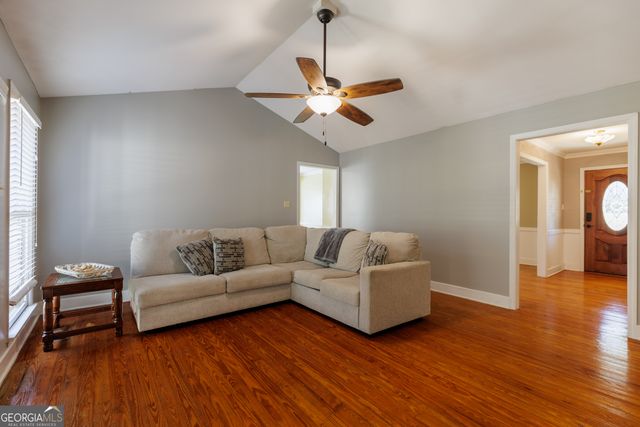 2303 S Sherwood Drive, Valdosta, GA 31602