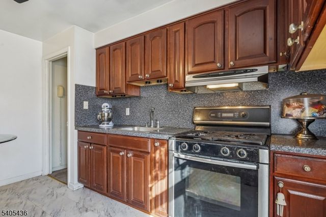 36 Fritz St, Bloomfield Twp., NJ 07003