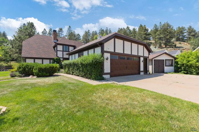 3115 STOCKADE DR, Rapid City, SD 57702