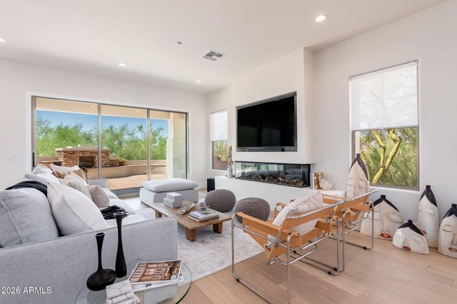 11477 E Raintree Drive, Scottsdale, AZ 85255