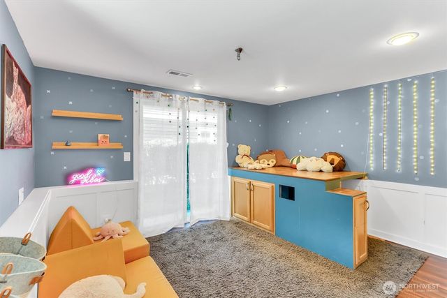 1928 NW 97th Street, Seattle, WA 98117