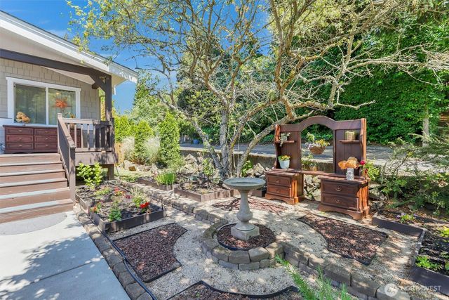 1928 NW 97th Street, Seattle, WA 98117