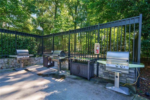 2870 Pharr Court South NW 2709, Atlanta, GA 30305