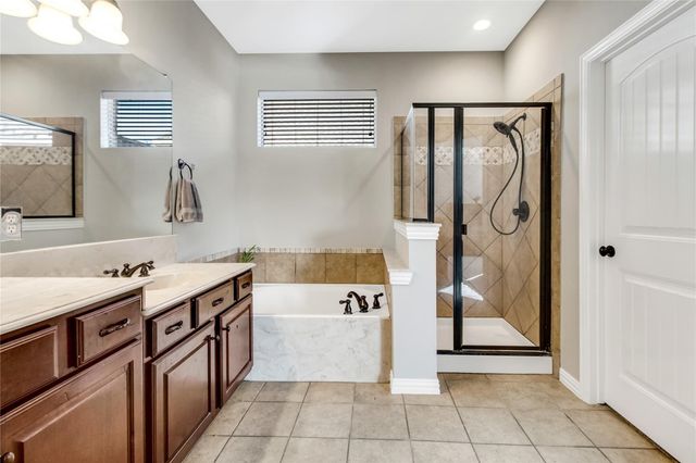 208 Atlantic Avenue, Waxahachie, TX 75165