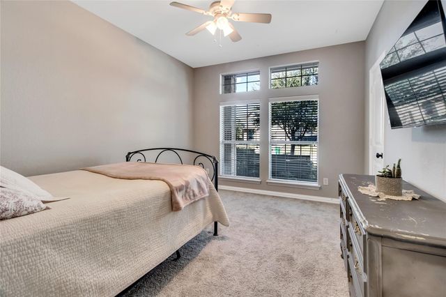 208 Atlantic Avenue, Waxahachie, TX 75165