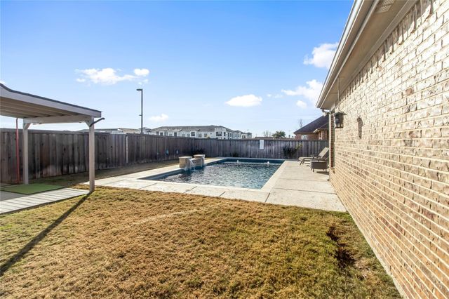 208 Atlantic Avenue, Waxahachie, TX 75165