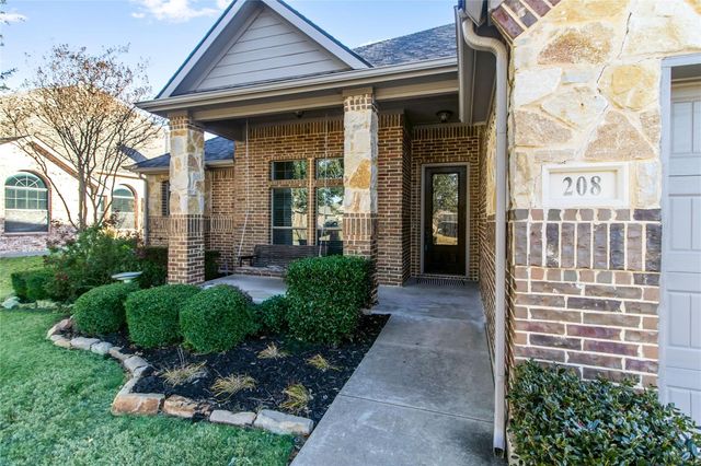 208 Atlantic Avenue, Waxahachie, TX 75165