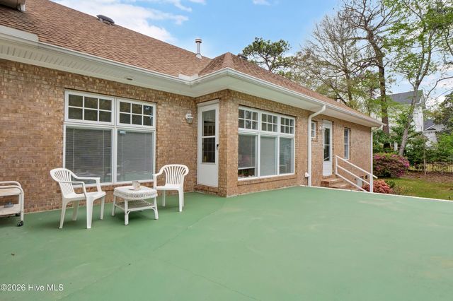 2016 Lynnwood Drive, Wilmington, NC 28403