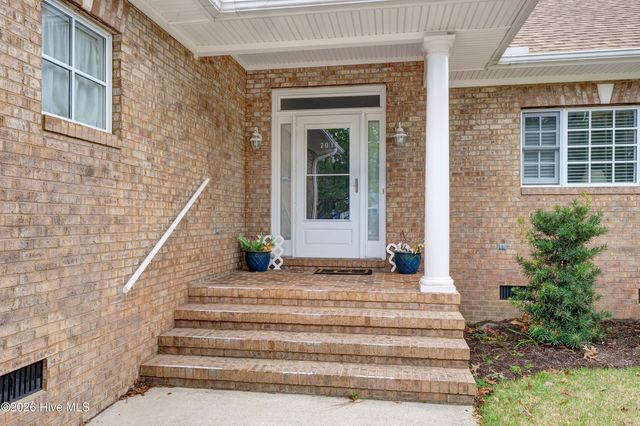 2016 Lynnwood Drive, Wilmington, NC 28403