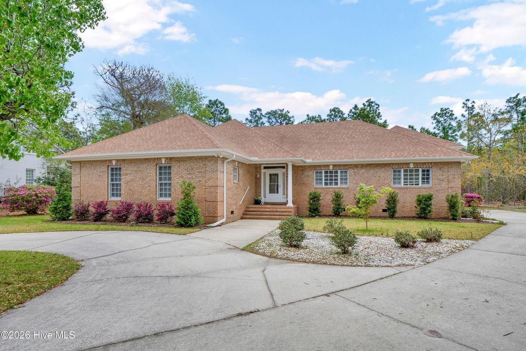 2016 Lynnwood Drive, Wilmington, NC 28403