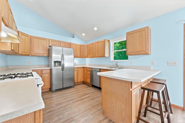 1100 Warana Drive, Plymouth, IN 46563