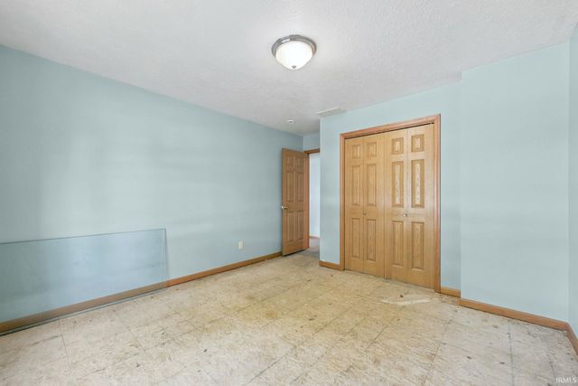1100 Warana Drive, Plymouth, IN 46563