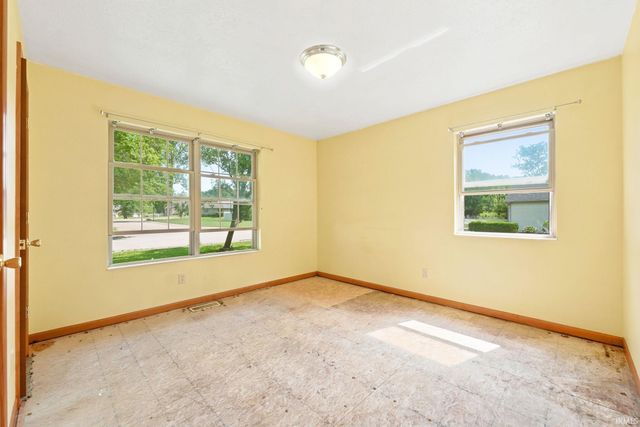 1100 Warana Drive, Plymouth, IN 46563
