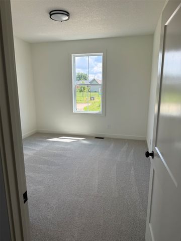 1715 Homestead Lane, Cumming, IA 50061