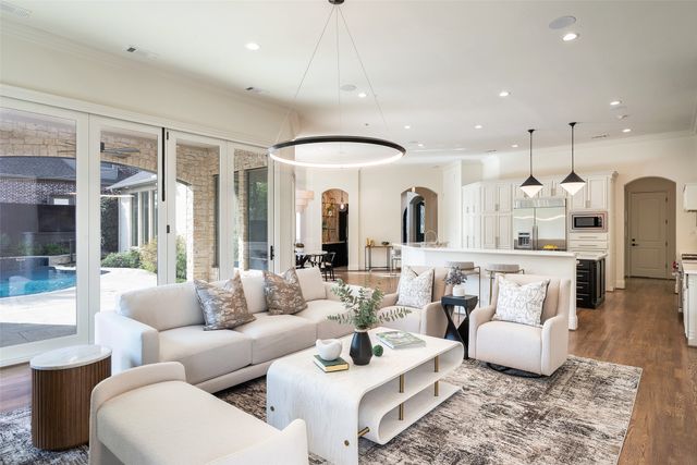 11040 Tibbs Street, Dallas, TX 75230