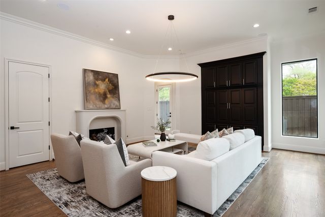 11040 Tibbs Street, Dallas, TX 75230