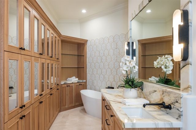 11040 Tibbs Street, Dallas, TX 75230