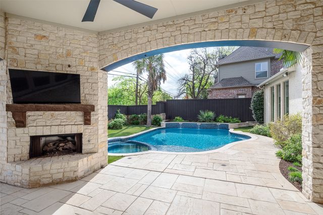 11040 Tibbs Street, Dallas, TX 75230