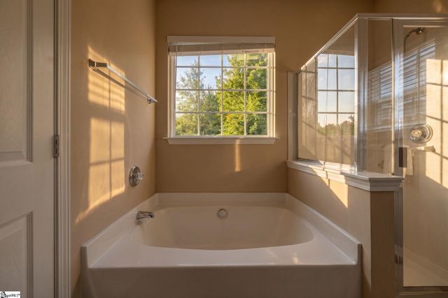 10 Paranor Drive, Simpsonville, SC 29681