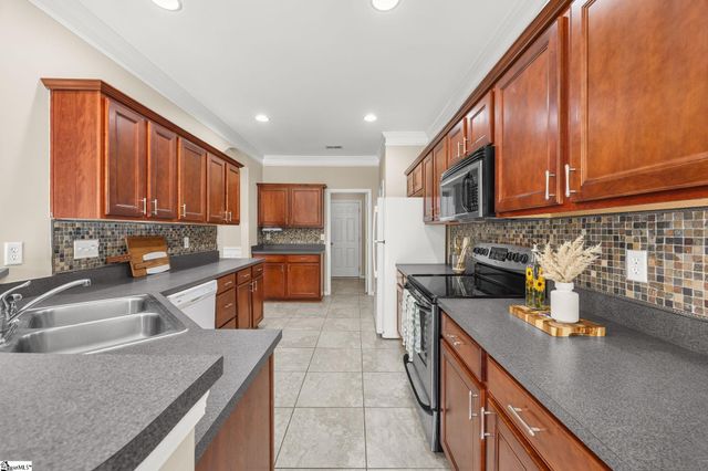 10 Paranor Drive, Simpsonville, SC 29681