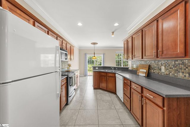 10 Paranor Drive, Simpsonville, SC 29681