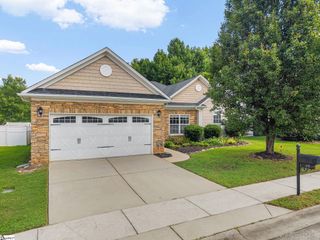 10 Paranor Drive, Simpsonville, SC 29681