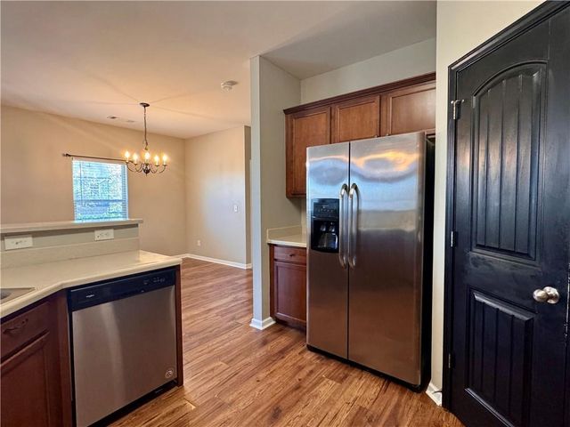 805 Pleasant Hill NW Road 172, Lilburn, GA 30047