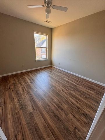 805 Pleasant Hill NW Road 172, Lilburn, GA 30047