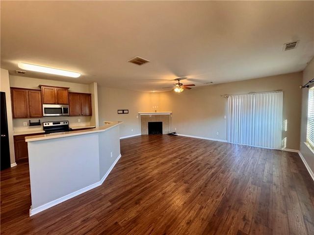 805 Pleasant Hill NW Road 172, Lilburn, GA 30047